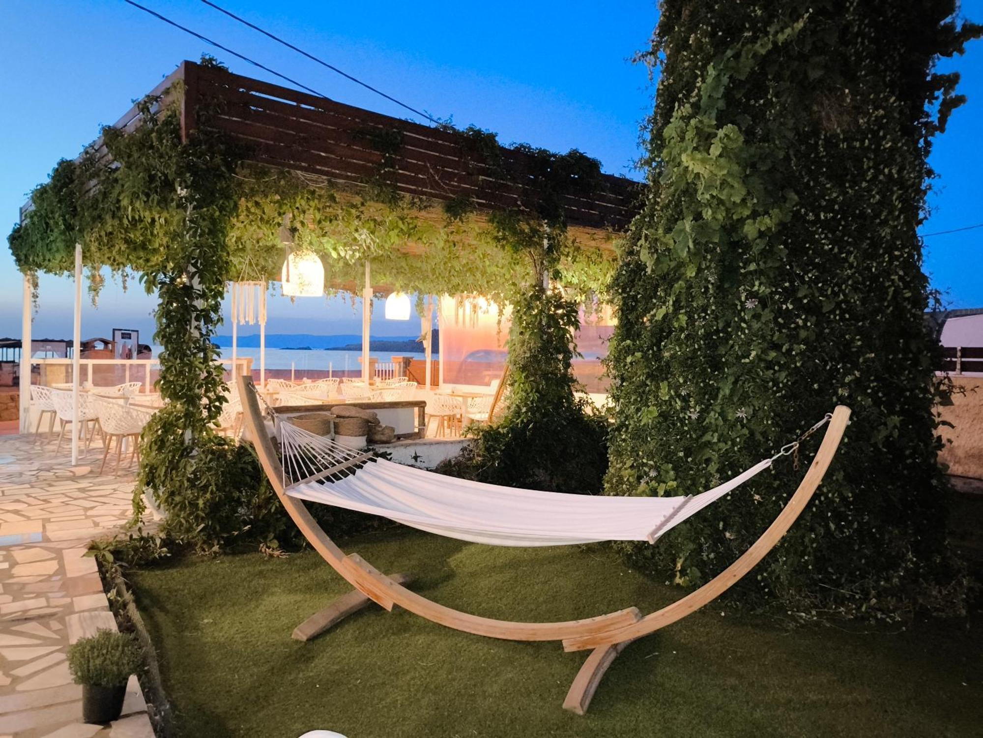 The Coast Aparthotel Anaxos Bagian luar foto
