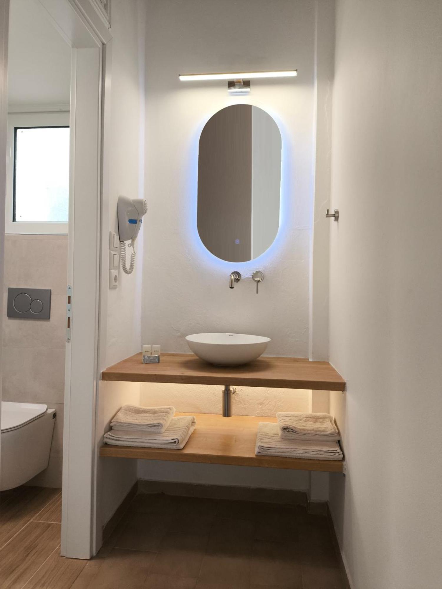 The Coast Aparthotel Anaxos Bagian luar foto